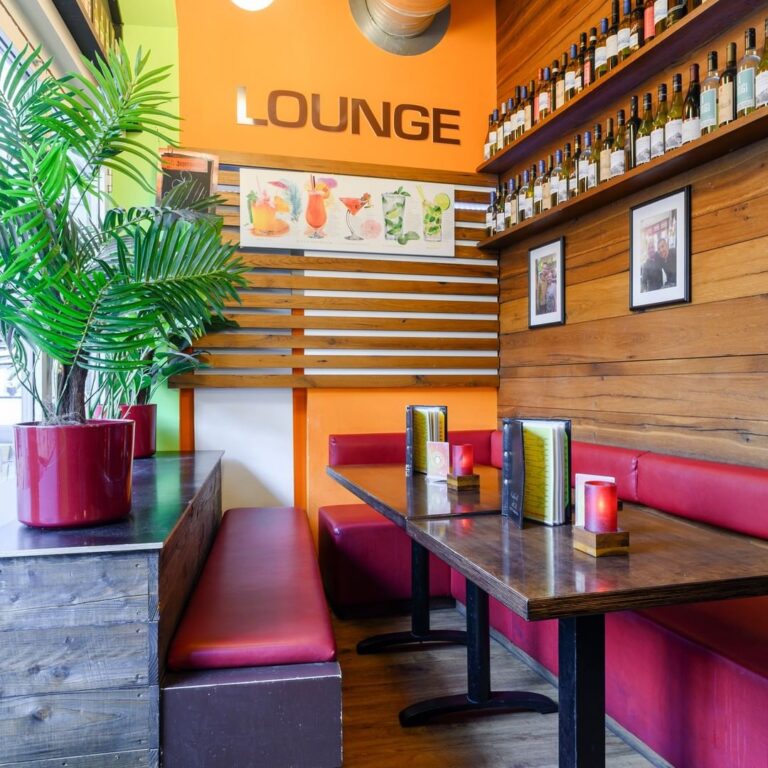 Gemütliche Lounge bei Mango Köln