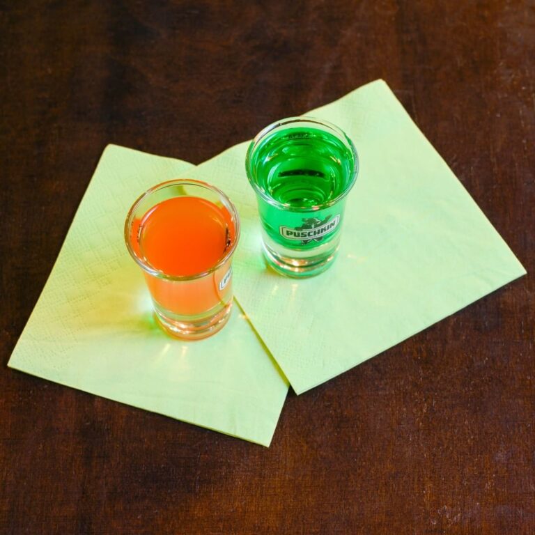 Leckerer Cocktails und Shots