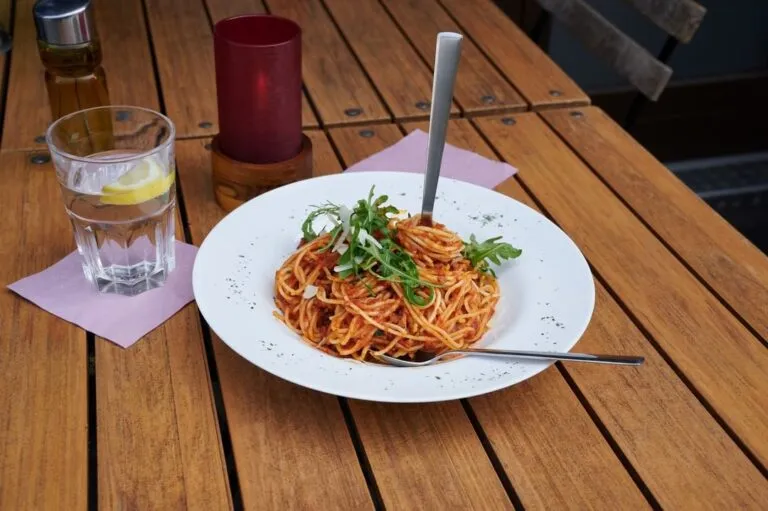 Spaghetti Napoli e Rucola