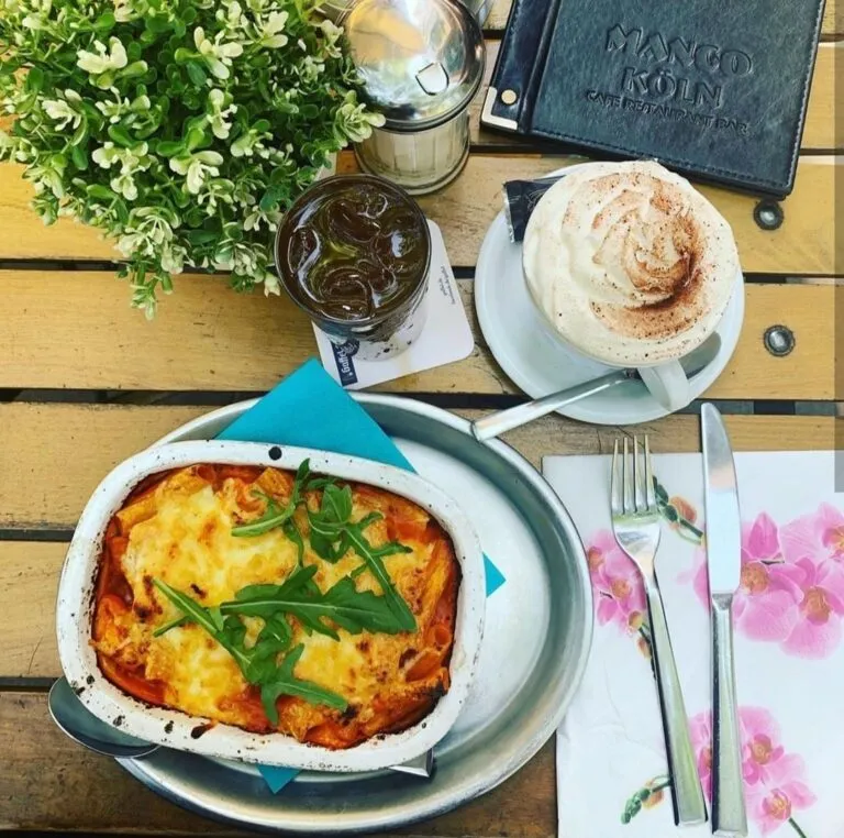 Lasange, Café und Cocktail